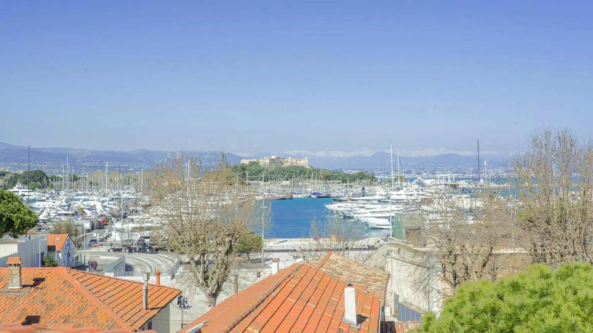 Vieil Antibes Duplex Lumineux Vue Imprenable Apartment France