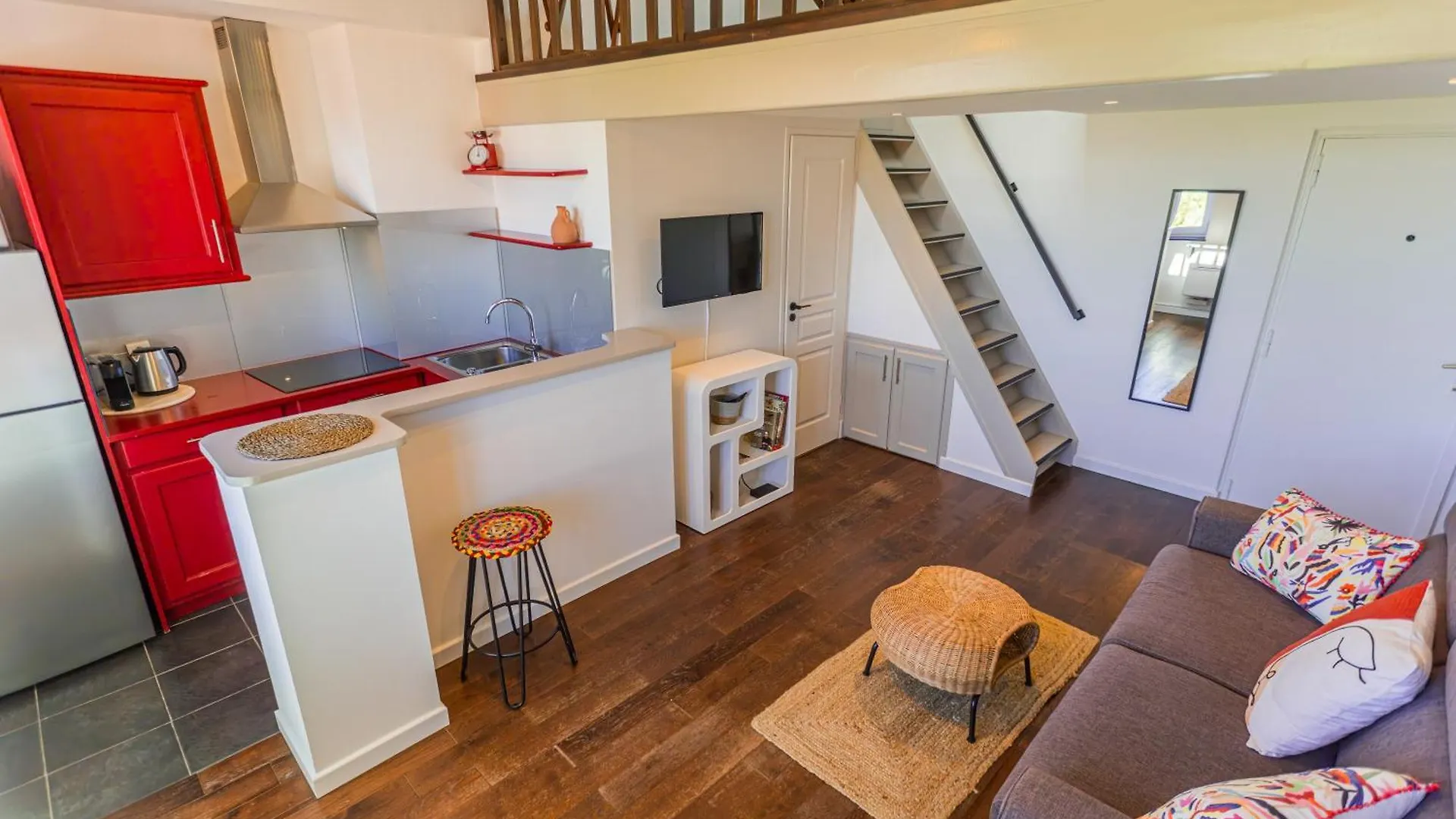 Vieil Antibes Duplex Lumineux Vue Imprenable Apartment